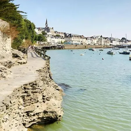 Pied-a-terre Proche Du Centre Et Commodites شقة بورنيك