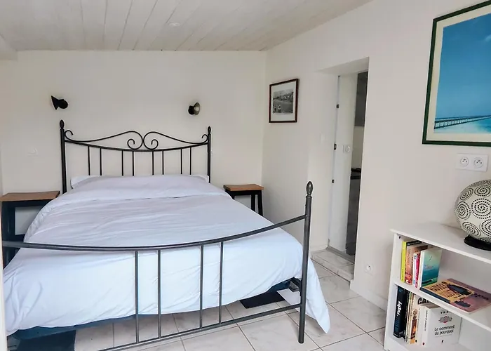 Pied-a-terre Proche Du Centre Et Commodites Apartment *