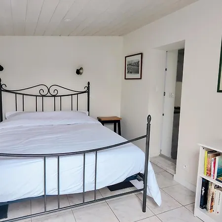 Pied-a-terre Proche Du Centre Et Commodites Apartment *