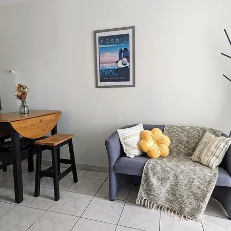 Pied-a-terre Proche Du Centre Et Commodites